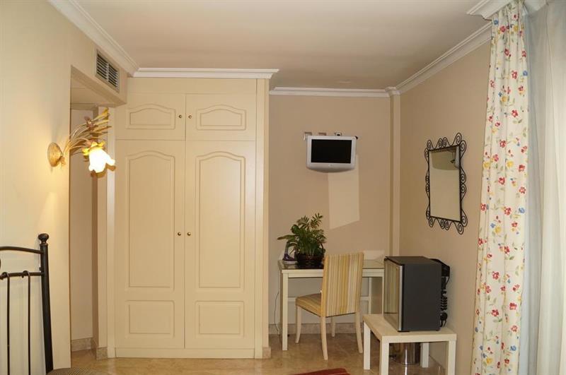 Caballero Errante Madrid Exteriör bild